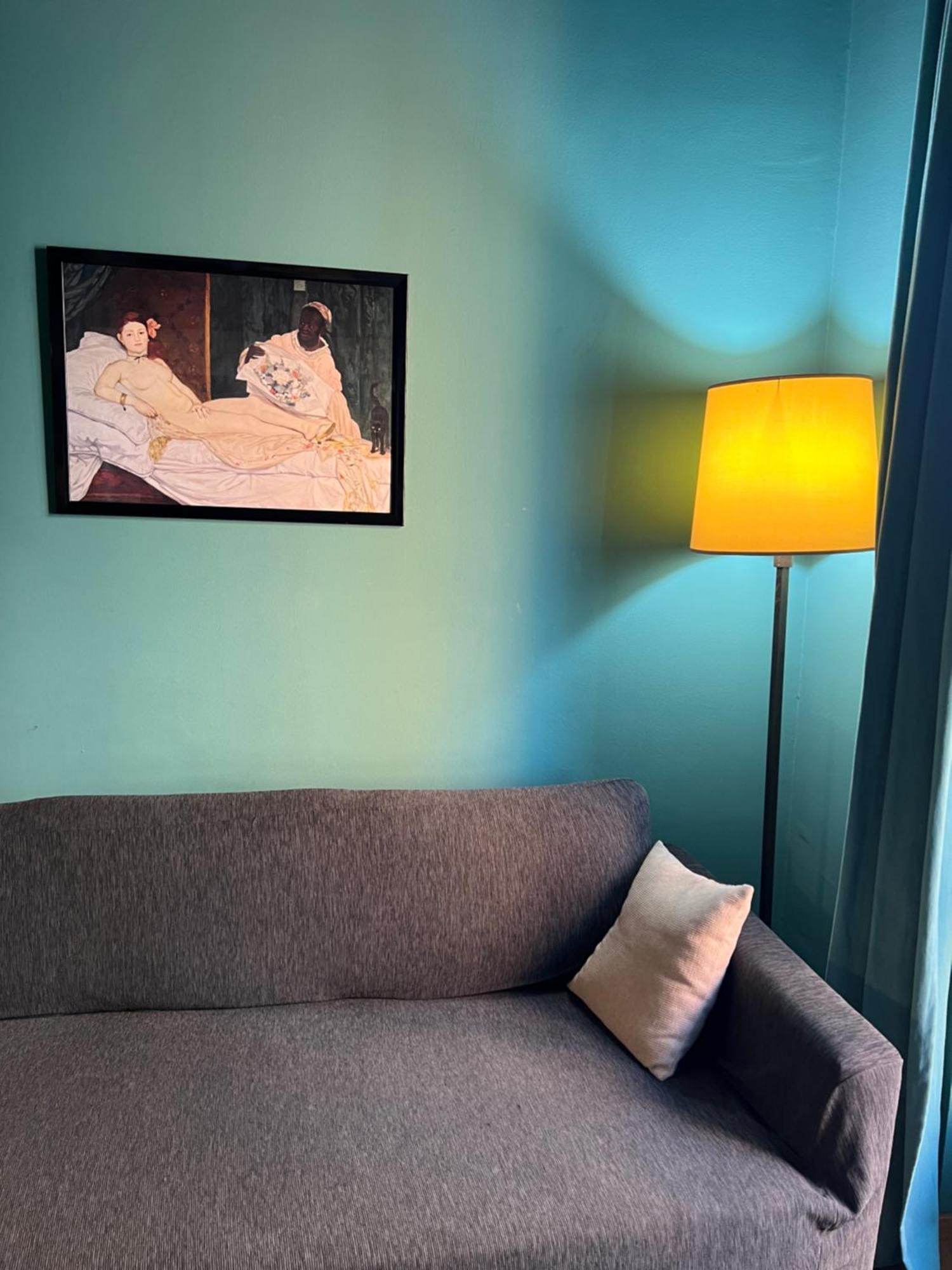 Room With Private Balcony On The Dora River Turijn Buitenkant foto